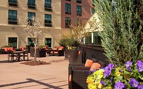 Hilton Garden Inn Atlanta Airport/Millenium Center